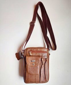 Bandolera de piel con bolsillo y cremallera