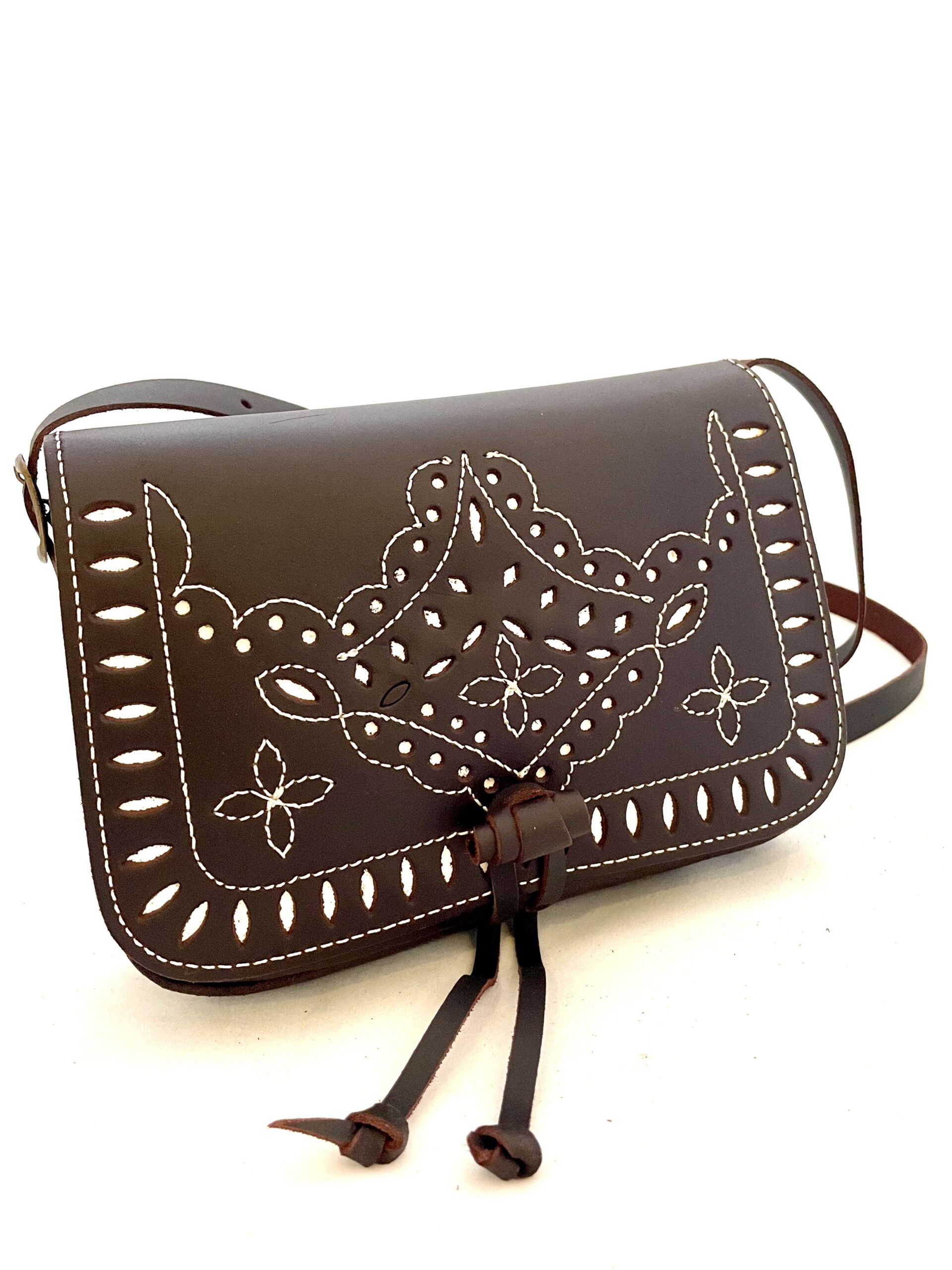Bolso Bandolera Cuero Tres Flores. - cuero