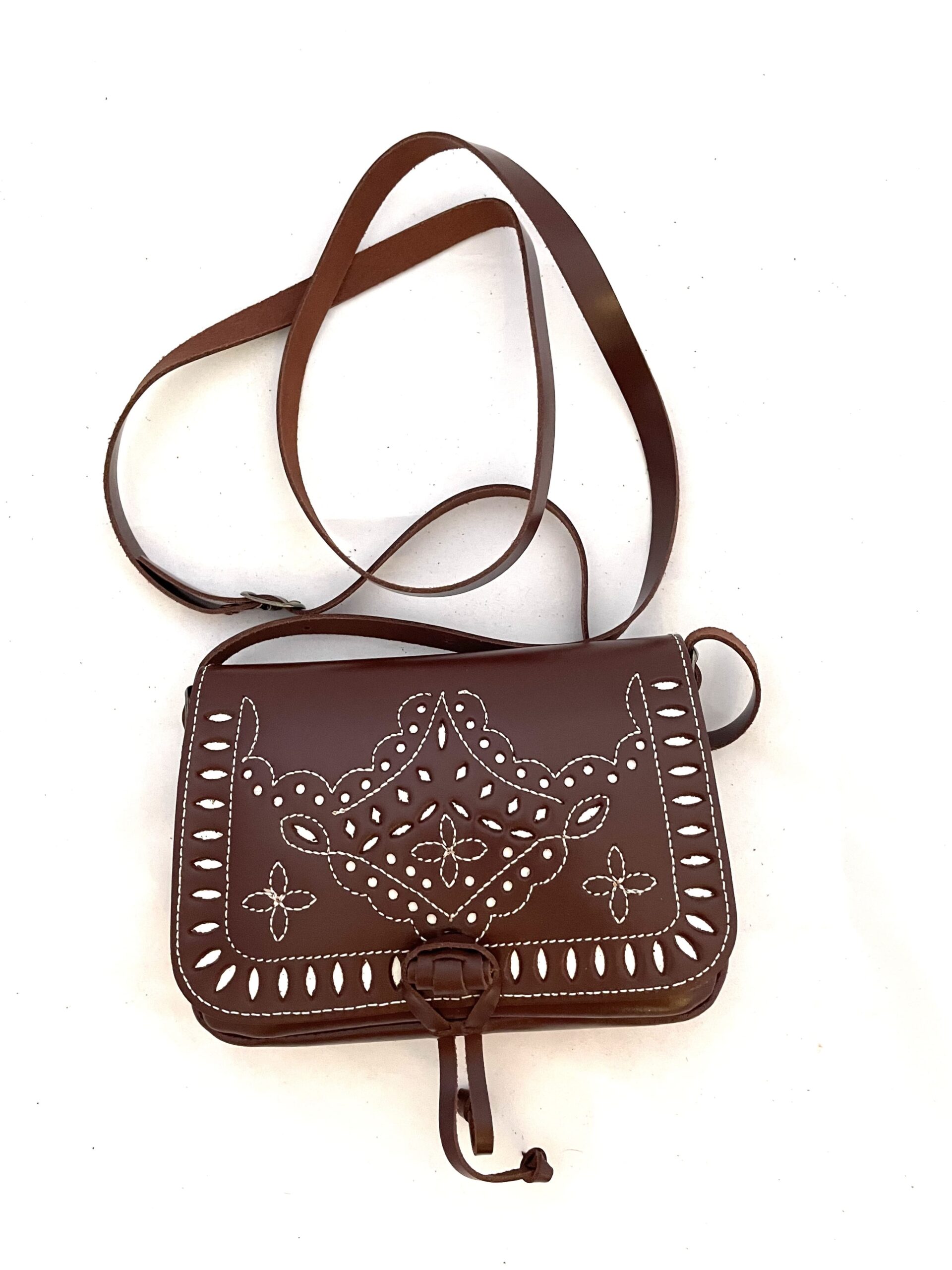 Bolso Bandolera Cuero Tres Flores. - cuero