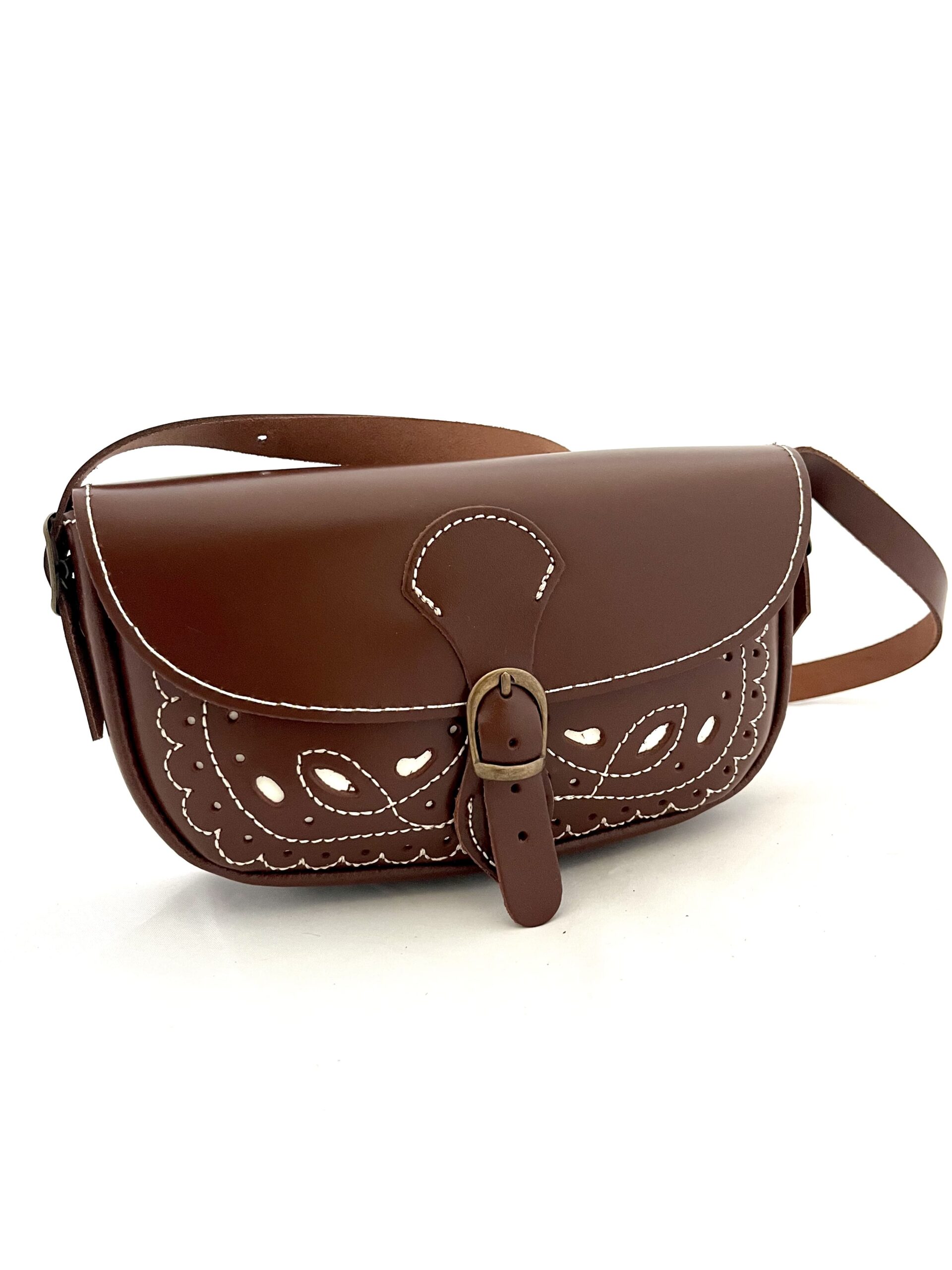 Bolso de Piel Rociero Picado con Hebilla