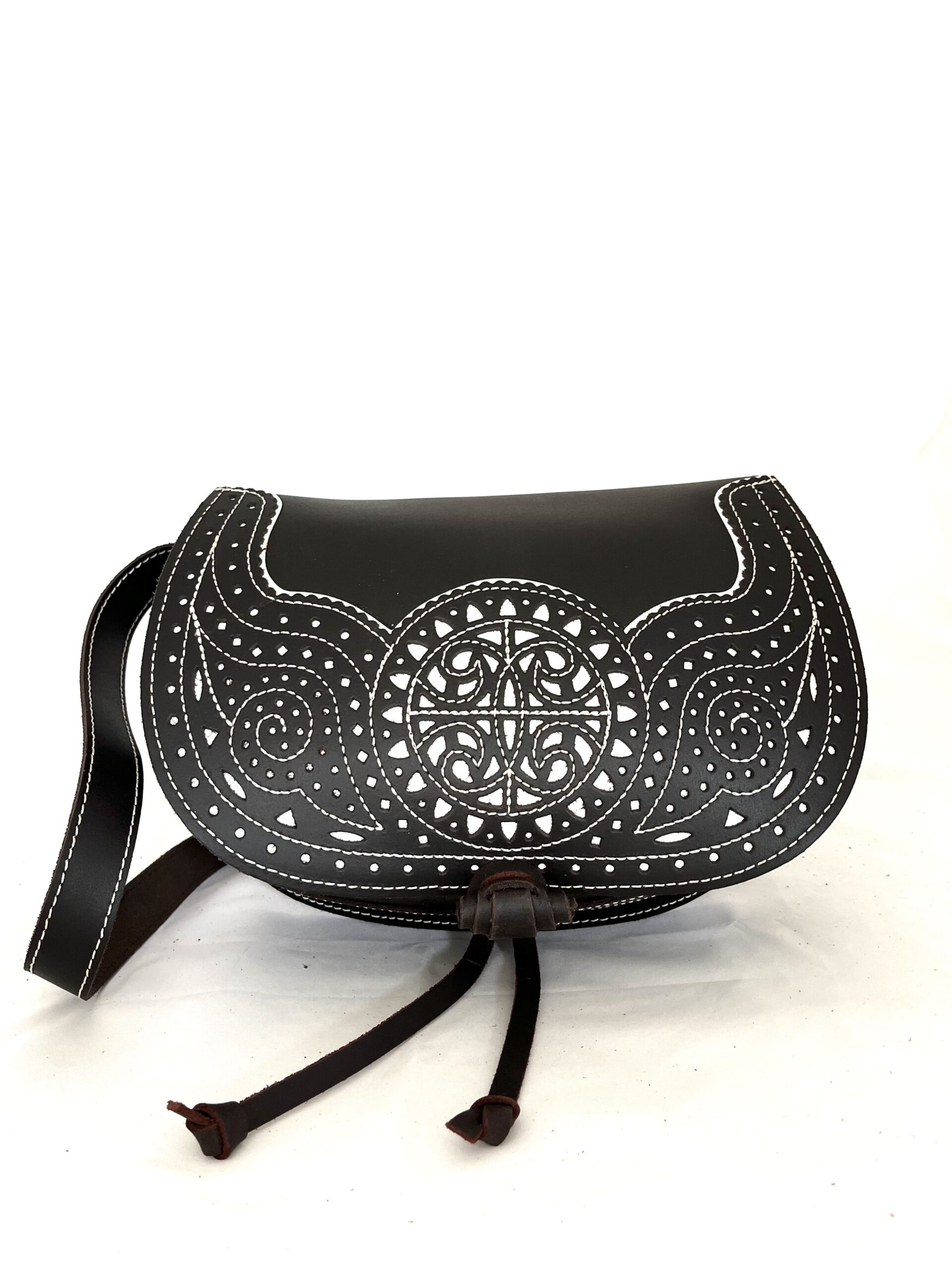 Bolso Media Luna Picado de Cuero